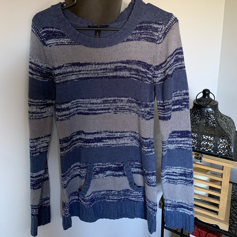 Sweater Junior Size L